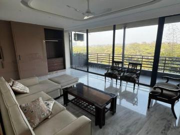 4 BHK Independent Builder Floor in DLF Phase 1 for rent Gurgaon. The reference number is 19465283
