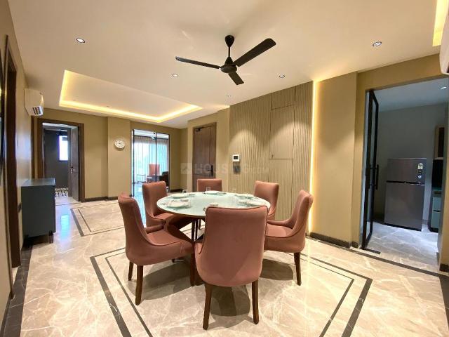 4 BHK Independent Builder Floor in DLF Phase 1 for rent Gurgaon. The reference number is 20655013