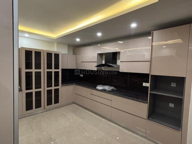 4 BHK Independent Builder Floor in DLF Phase 1 for resale Gurgaon. The reference number is 18225380