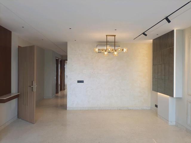 4 BHK Independent Builder Floor in DLF Phase 1 for resale Gurgaon. The reference number is 21153736