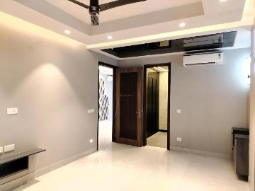 4 BHK Independent Builder Floor in DLF Phase 2 for rent Gurgaon. The reference number is 19755572