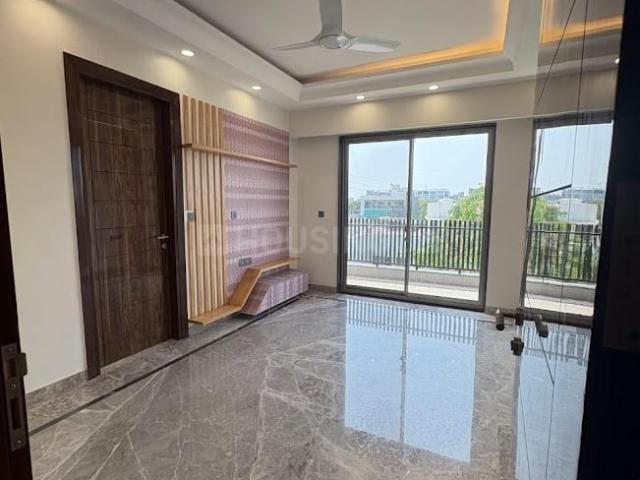 4 BHK Independent Builder Floor in DLF Phase 2 for rent Gurgaon. The reference number is 20601813