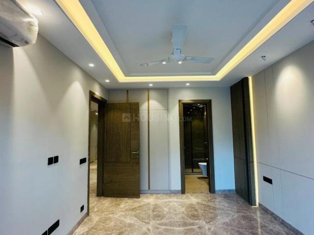4 BHK Independent Builder Floor in DLF Phase 2 for rent Gurgaon. The reference number is 20740880