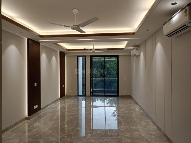 4 BHK Independent Builder Floor in East Of Kailash for resale New Delhi. The reference number is 21034877