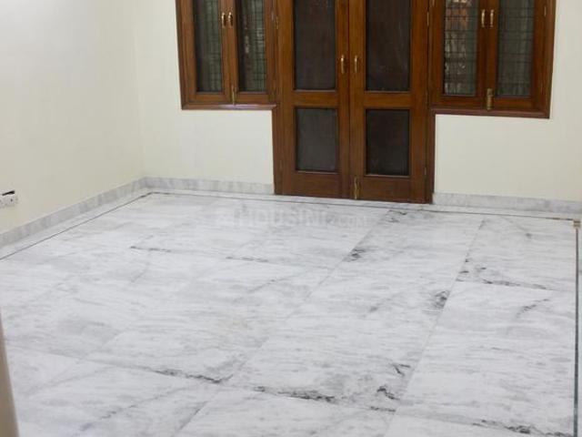 4 BHK Independent Builder Floor in Freedom Fighters Enclave for resale New Delhi. The reference number is 16360708