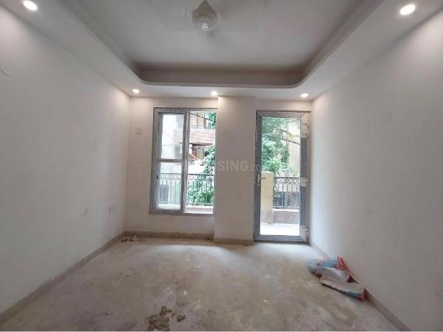 4 BHK Independent Builder Floor in Freedom Fighters Enclave for resale New Delhi. The reference number is 18817487