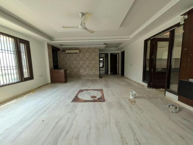 4 BHK Independent Builder Floor in GTB Nagar for rent New Delhi. The reference number is 21215087