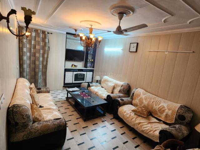 4 BHK Independent Builder Floor in GTB Nagar for resale New Delhi. The reference number is 15007470