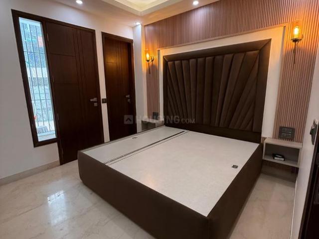 4 BHK Independent Builder Floor in Gulmohar Park for rent New Delhi. The reference number is 20842132