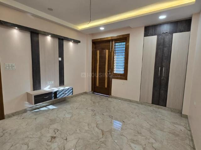 4 BHK Independent Builder Floor in Govindpuram for resale Ghaziabad. The reference number is 21139945