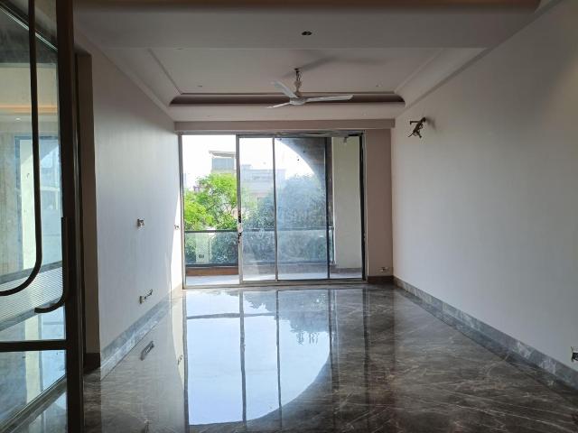 4 BHK Independent Builder Floor in Greater Kailash for resale New Delhi. The reference number is 18223933