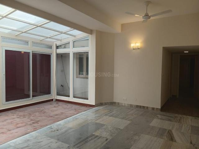 4 BHK Independent Builder Floor in Greater Kailash I for rent New Delhi. The reference number is 17288041