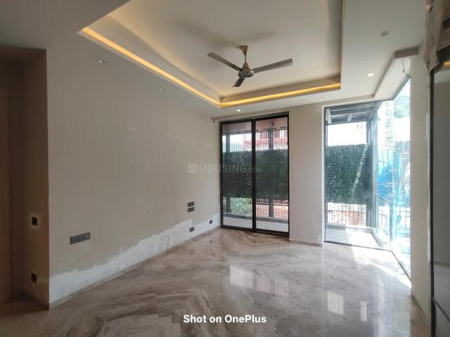 4 BHK Independent Builder Floor in Greater Kailash I for rent New Delhi. The reference number is 19843474