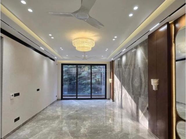 4 BHK Independent Builder Floor in Greater Kailash I for rent New Delhi. The reference number is 20184449
