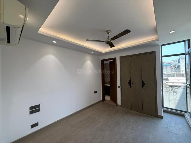4 BHK Independent Builder Floor in Greater Kailash I for resale New Delhi. The reference number is 20399540