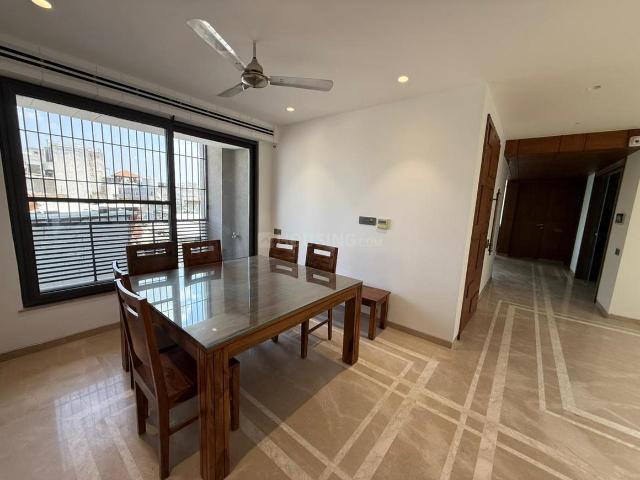 4 BHK Independent Builder Floor in Greater Kailash I for resale New Delhi. The reference number is 20399557