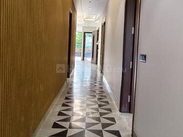 4 BHK Independent Builder Floor in Greater Kailash I for resale New Delhi. The reference number is 21172379