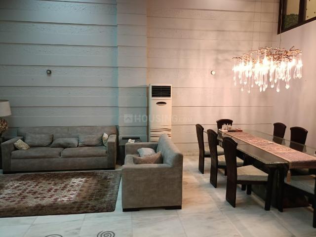 4 BHK Independent Builder Floor in Greater Kailash II for rent New Delhi. The reference number is 21009006