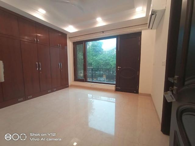 4 BHK Independent Builder Floor in Greater Kailash II for rent New Delhi. The reference number is 21037617