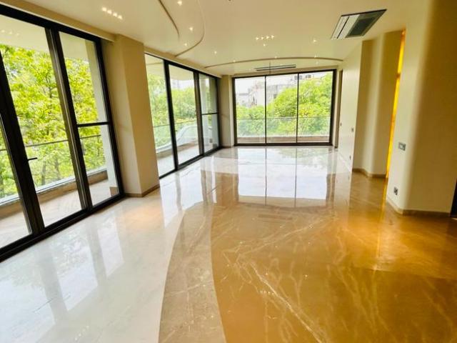 4 BHK Independent Builder Floor in Greater Kailash II for rent New Delhi. The reference number is 21179043