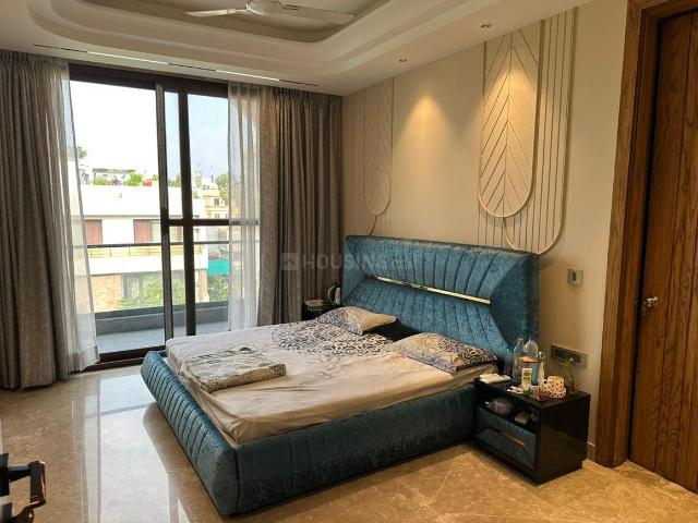 4 BHK Independent Builder Floor in Greater Kailash II for resale New Delhi. The reference number is 19132368