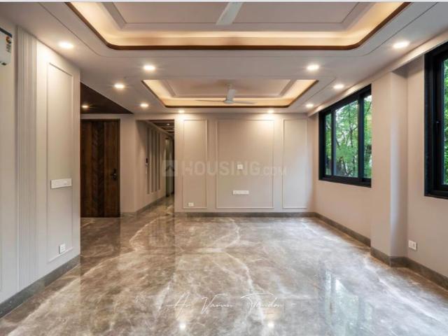 4 BHK Independent Builder Floor in Greater Kailash II for resale New Delhi. The reference number is 19347363