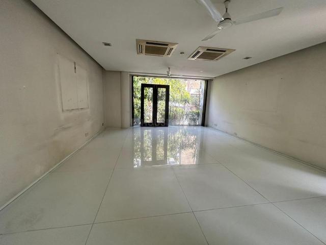 4 BHK Independent Builder Floor in Greater Kailash II for resale New Delhi. The reference number is 19978147