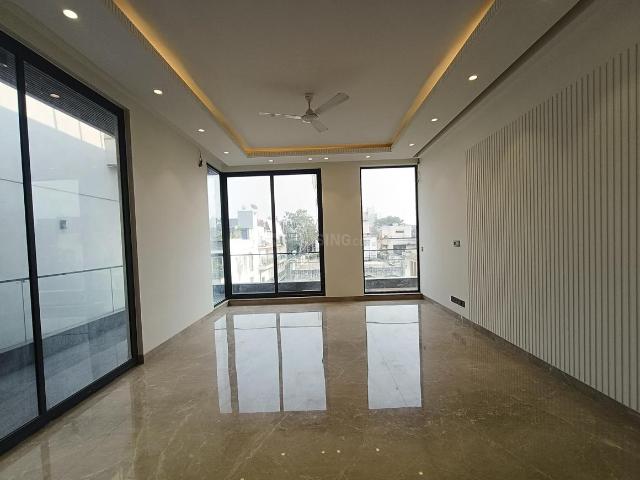 4 BHK Independent Builder Floor in Greater Kailash II for resale New Delhi. The reference number is 20044684