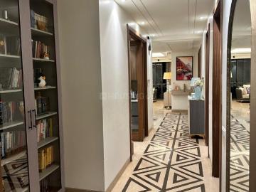 Flat for sale in JVTS Garden - Garden