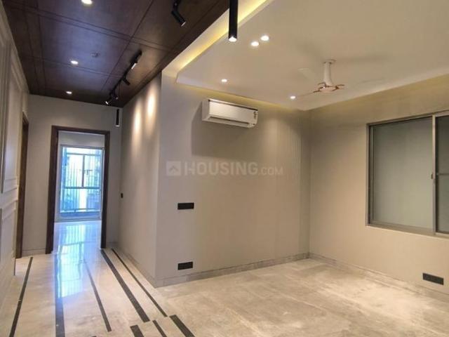 4 BHK Independent Builder Floor in Greater Kailash II for resale New Delhi. The reference number is 20118099