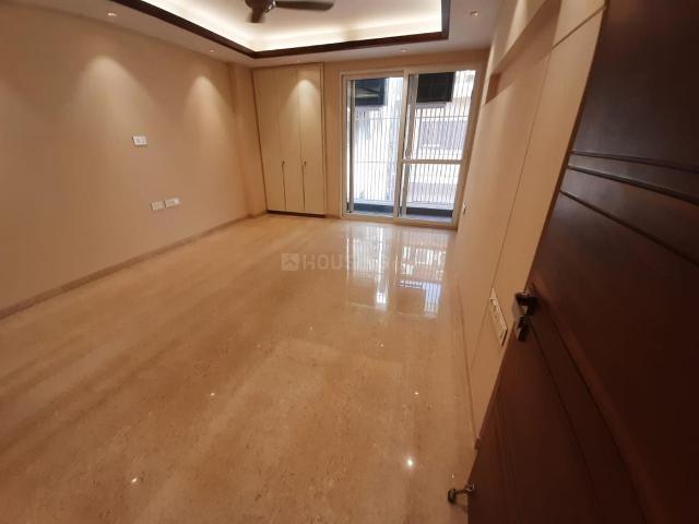 4 BHK Independent Builder Floor in Greater Kailash II for resale New Delhi. The reference number is 20319684