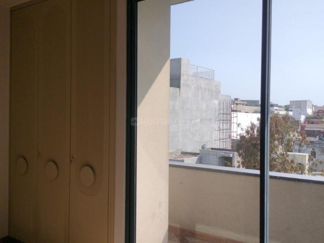 4 BHK Independent Builder Floor in Greater Kailash II for resale New Delhi. The reference number is 20323790