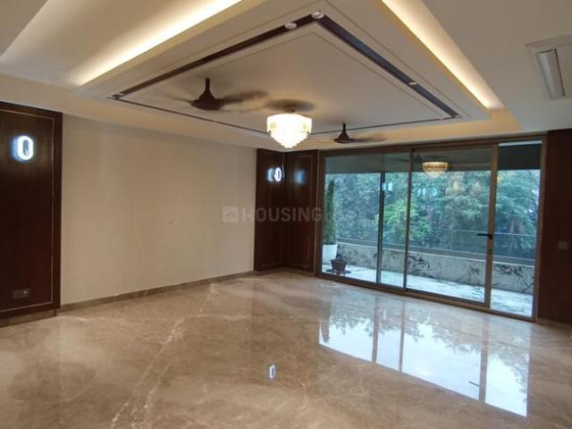 4 BHK Independent Builder Floor in Greater Kailash II for resale New Delhi. The reference number is 20453797