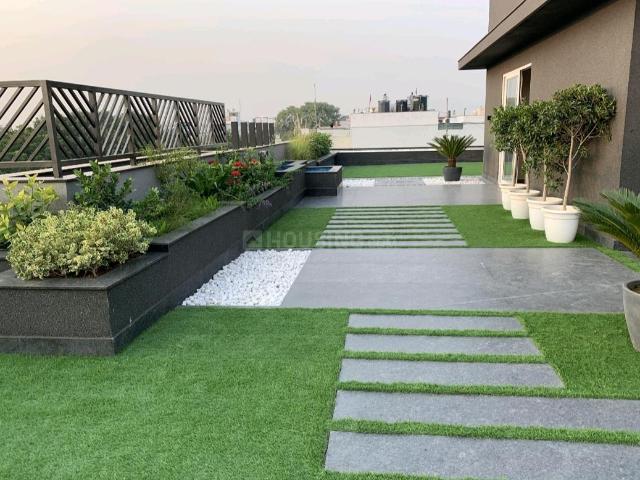 4 BHK Independent Builder Floor in Greater Kailash II for resale New Delhi. The reference number is 20412375