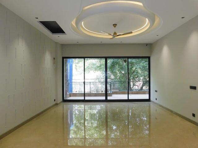 4 BHK Independent Builder Floor in Greater Kailash II for resale New Delhi. The reference number is 20555347