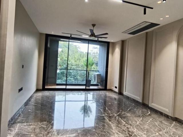4 BHK Independent Builder Floor in Greater Kailash II for resale New Delhi. The reference number is 20562139