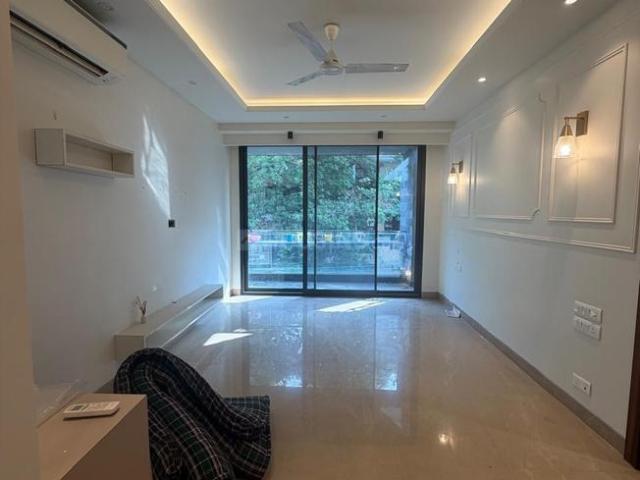 4 BHK Independent Builder Floor in Greater Kailash II for resale New Delhi. The reference number is 20994746