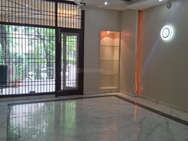 4 BHK Independent Builder Floor in Greater Kailash II for resale New Delhi. The reference number is 21050099