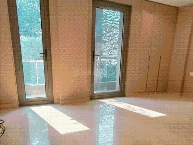 4 BHK Independent Builder Floor in Greater Kailash II for resale New Delhi. The reference number is 21052544