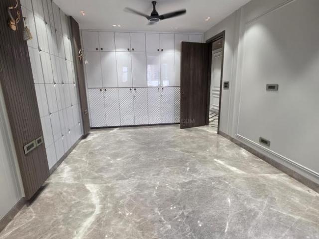 4 BHK Independent Builder Floor in Greater Kailash II for resale New Delhi. The reference number is 21081570