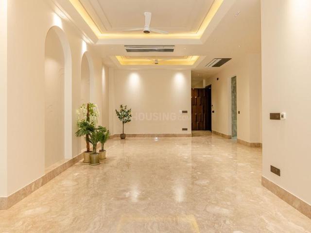 4 BHK Independent Builder Floor in Greater Kailash II for resale New Delhi. The reference number is 21104909