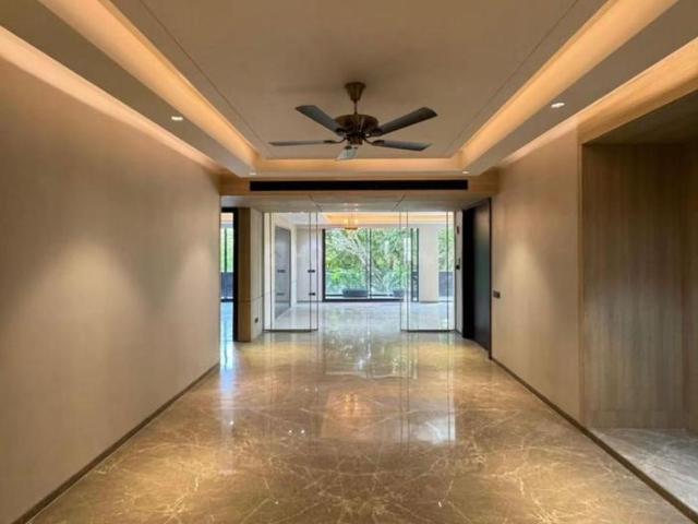 4 BHK Independent Builder Floor in Greater Kailash II for resale New Delhi. The reference number is 21280050