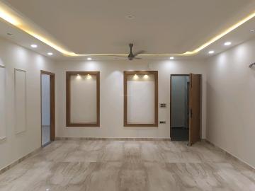 4 BHK Independent Builder Floor in Green Field Colony for rent Faridabad. The reference number is 18588406