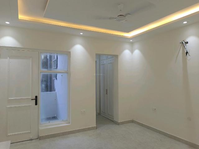 4 BHK Independent Builder Floor in Green Field Colony for rent Faridabad. The reference number is 19875530