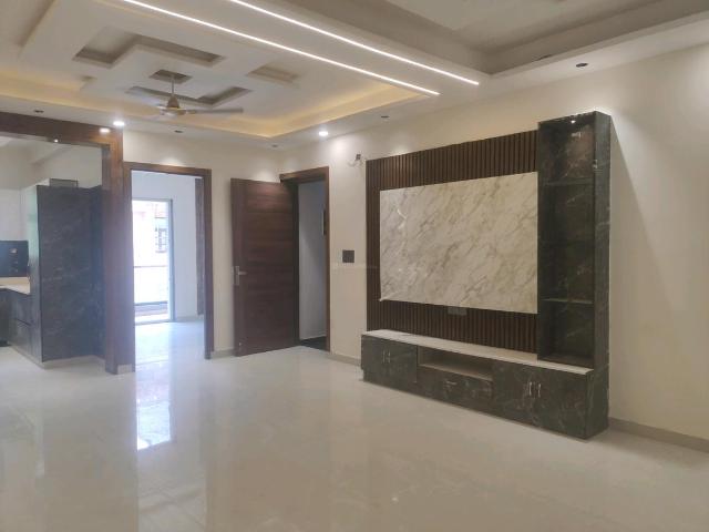 4 BHK Independent Builder Floor in Green Field Colony for rent Faridabad. The reference number is 20463089