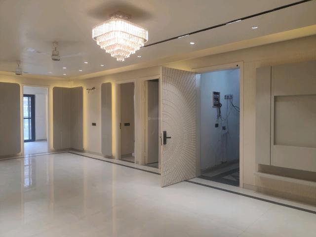 4 BHK Independent Builder Floor in Green Field Colony for rent Faridabad. The reference number is 20463176