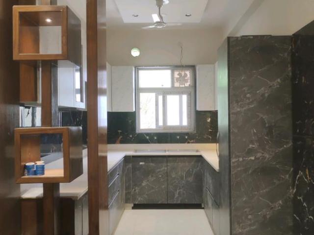 4 BHK Independent Builder Floor in Green Field Colony for rent Faridabad. The reference number is 20611542