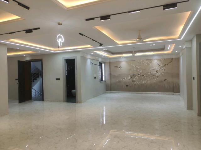 4 BHK Independent Builder Floor in Green Field Colony for rent Faridabad. The reference number is 20855807