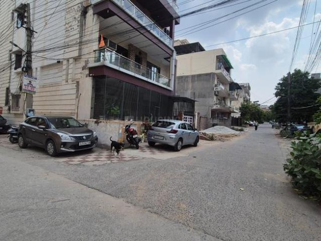 4 BHK Independent Builder Floor in Green Field Colony for rent Faridabad. The reference number is 21013381