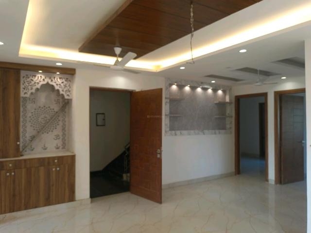 4 BHK Independent Builder Floor in Green Field Colony for resale Faridabad. The reference number is 16370058